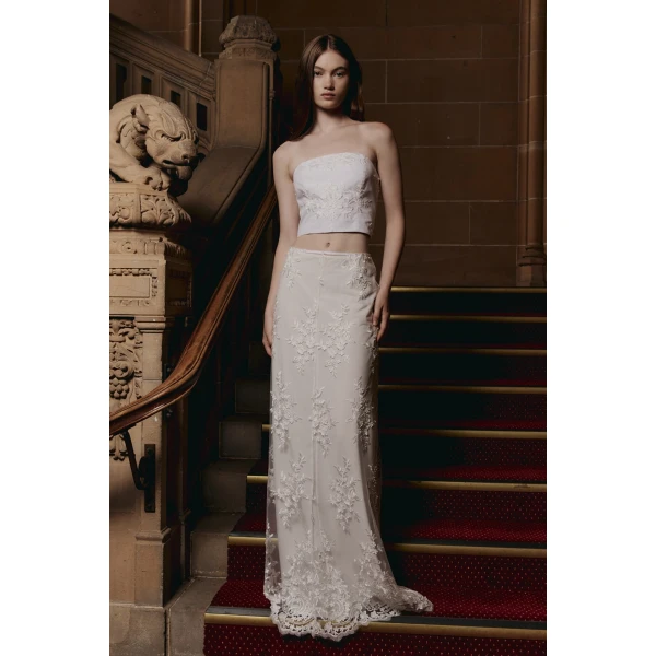 Macgraw Calligraphy Top in White Lace, view 3