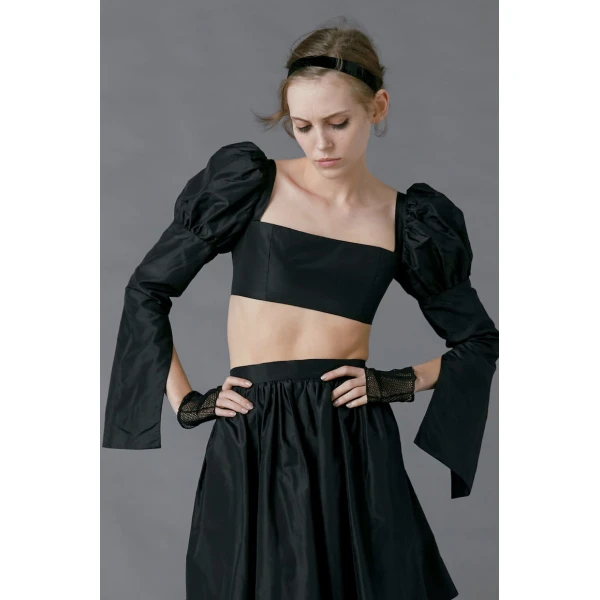 Macgraw Canary Top in Black, view 2