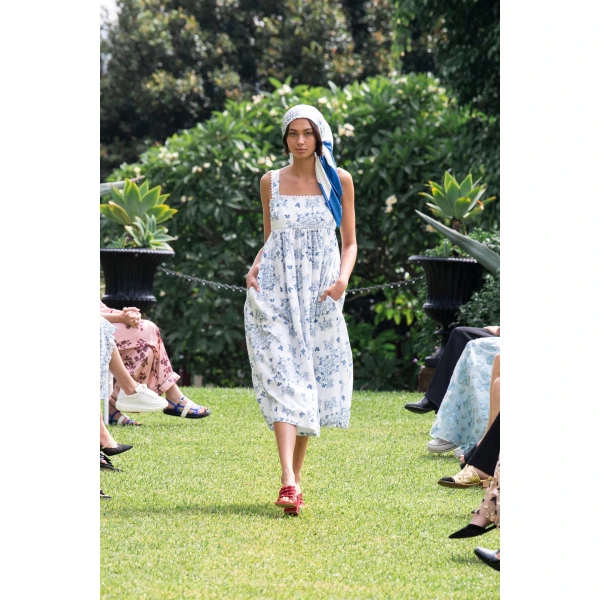Macgraw Florence Dress in Porcelain print, view 3