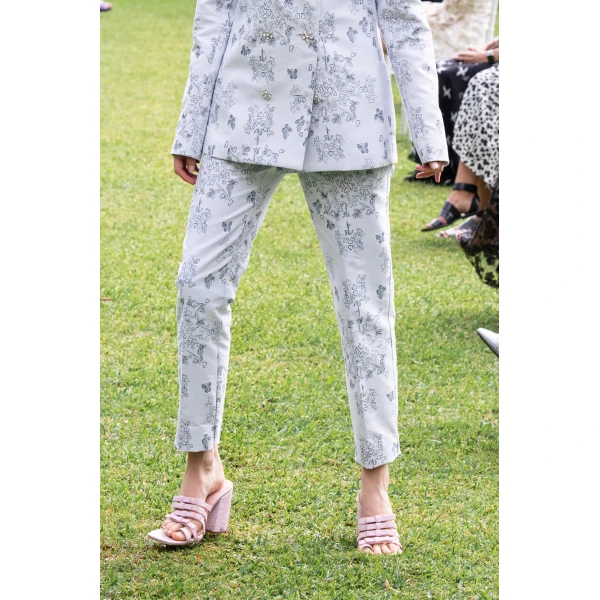 Macgraw Non Chalant Trouser in Porcelain Jacquard, view 3