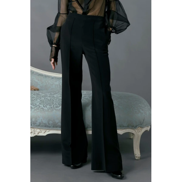 Macgraw Peacock Pant in Black, view 3