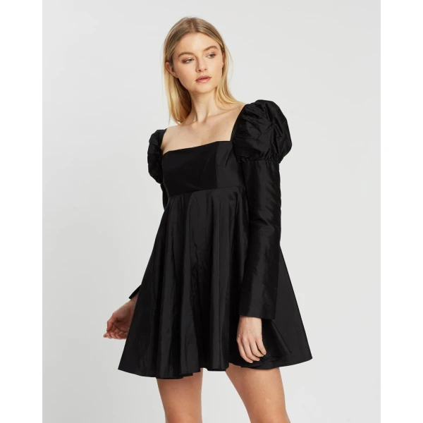 Macgraw Romantic Dress in Black, view 5