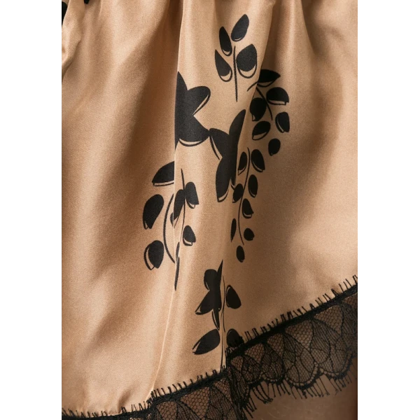 Macgraw St Clair Shorts in Biscuit & Black, view 4