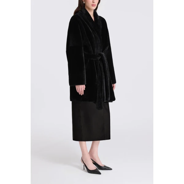 Nour Hammour Raquel in Black Coat, view 4
