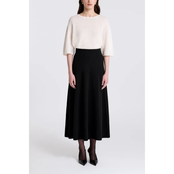 Nour Hammour Sola in Black Skirt, view 2