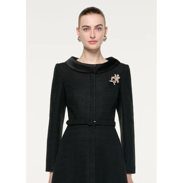 Roland Mouret Boucle Coat With Flower Brooch in Black, view 4