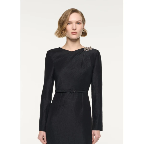 Roland Mouret Brooched Silk Jacquard Midi Dress in Black, view 4