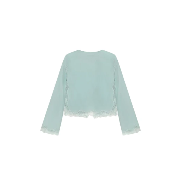 16 Arlington Knitwear
