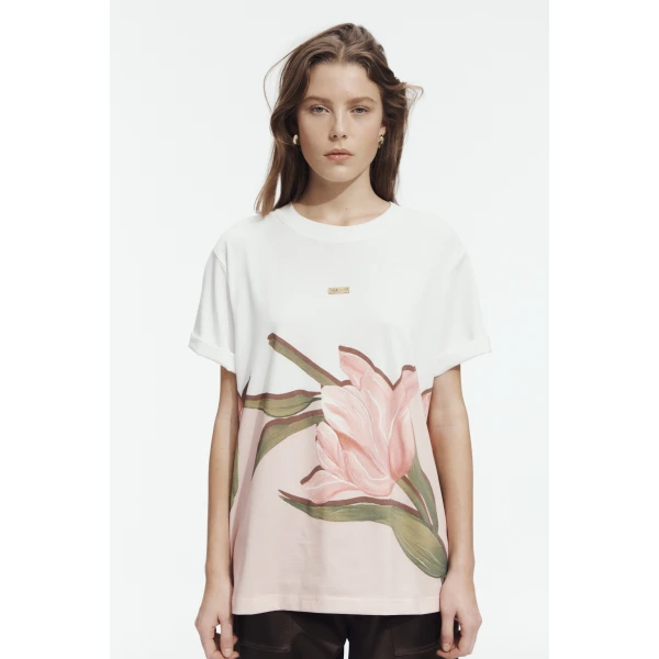 White/Flourish Rose tops