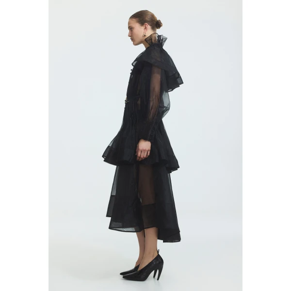 Aje Mirella Trench