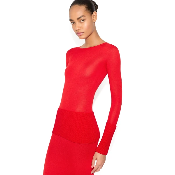 Alaia red