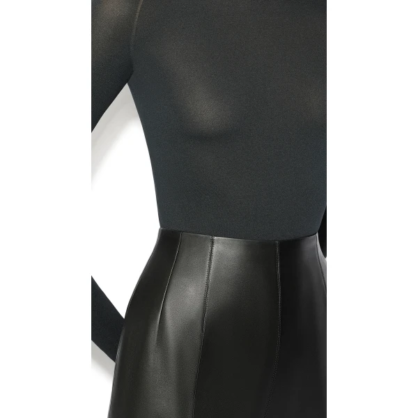 Alaia black
