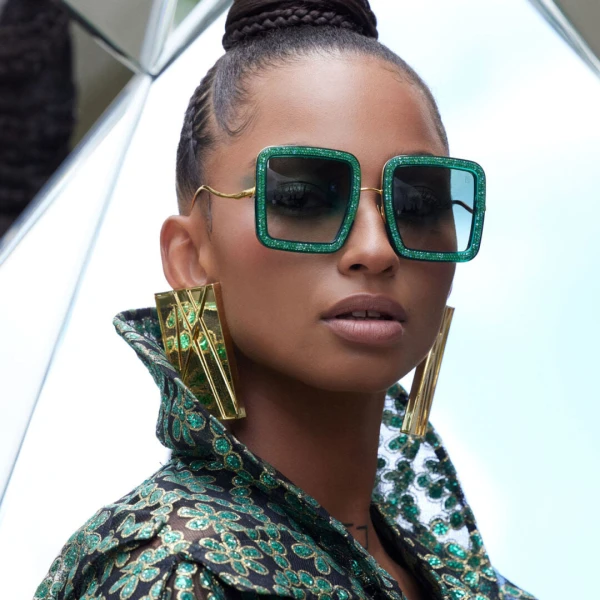 Beaming Sky Sunglasses in Black Ice - Image 3