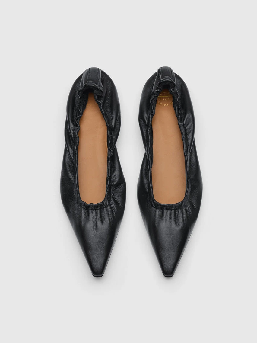 ATP Atelier Aprica in Black Ballet Flats Black