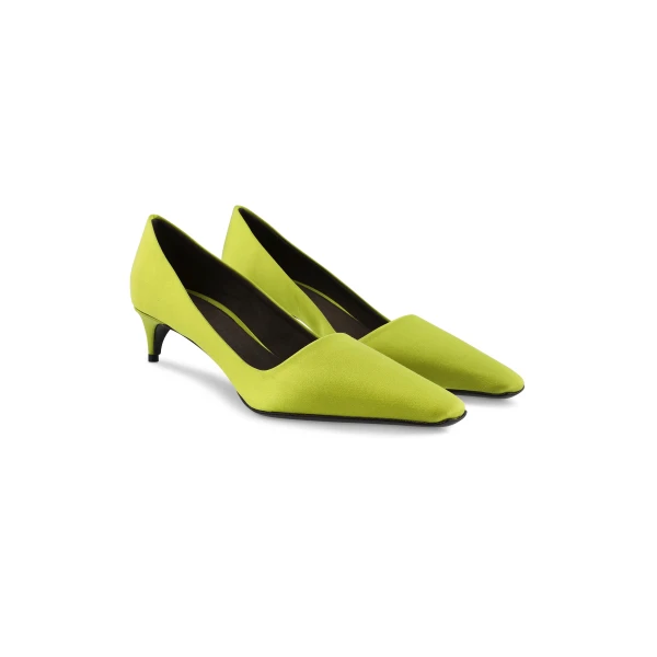 Classic Satin Pump in Lime - Image 2
