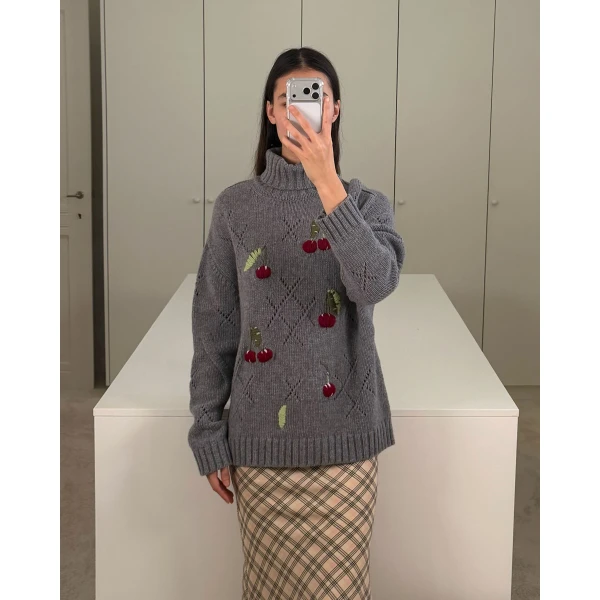 buy Bernadette online