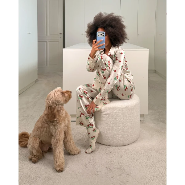 Bernadette set