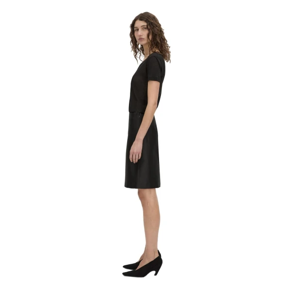 Camilla and Marc Siona Light Weight Fitted Tee in Black