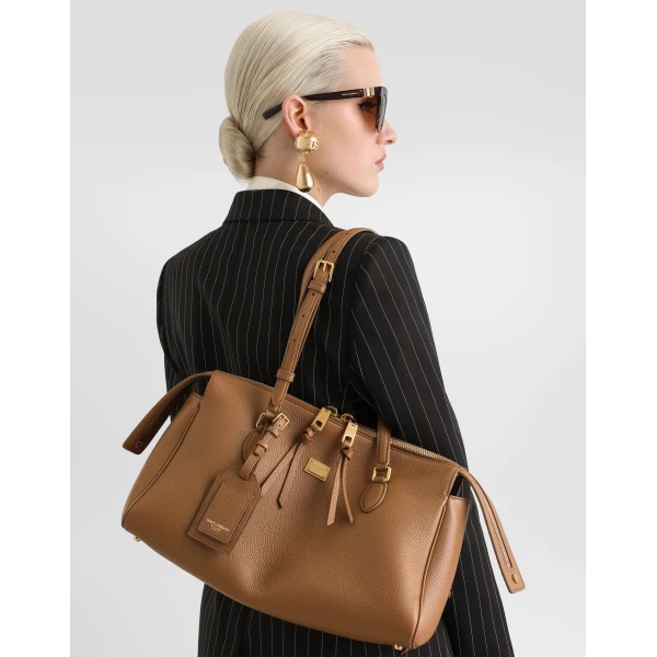 Medium Vittoria handbag in calfskin - Image 3