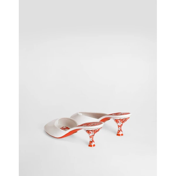 Mules in patent leather - Image 3