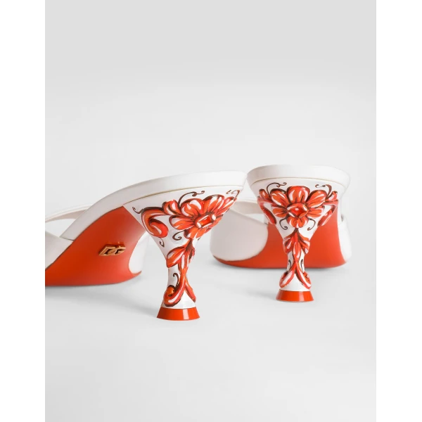 Mules in patent leather - Image 6