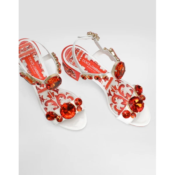 Patent leather sandals with embroidery - Image 5