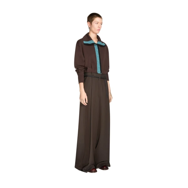 Cropped cashmere cardigan in Dark Brown - Image 3