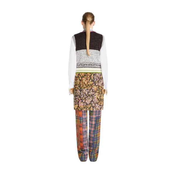 Fitted cashmere top in Ecru - Image 4