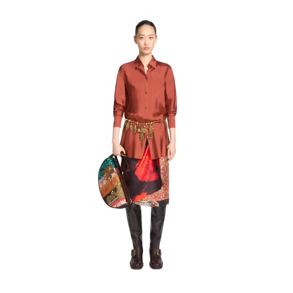 Fitted viscose shirt in Rust - Image 2