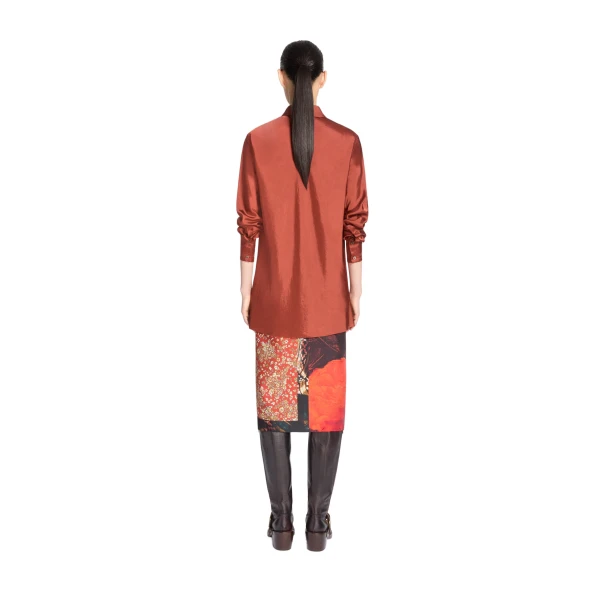 Fitted viscose shirt in Rust - Image 4