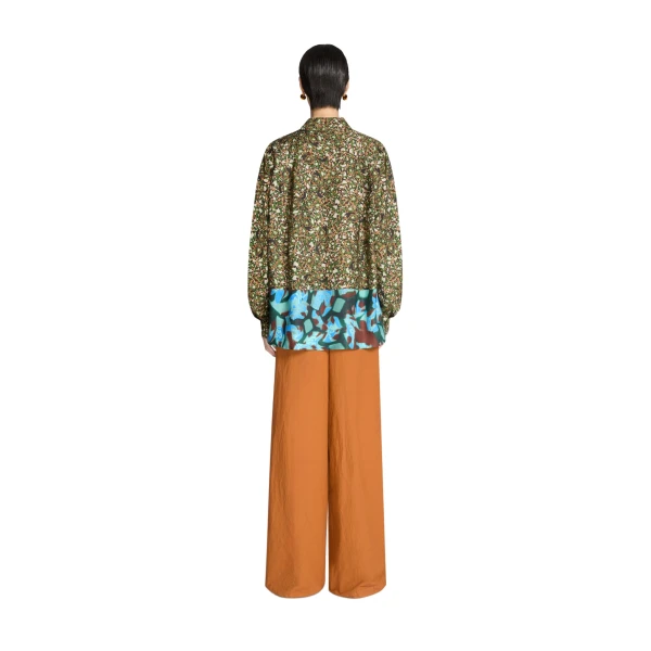 Loose viscose shirt in Bottle - Image 4