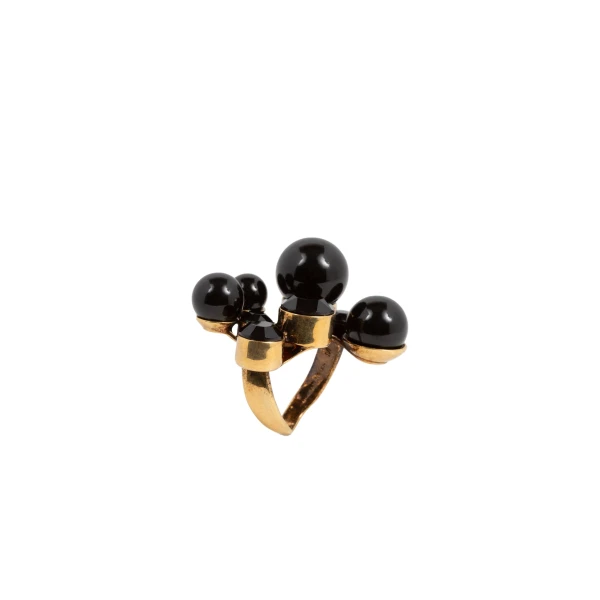 Ornamented ring in Black