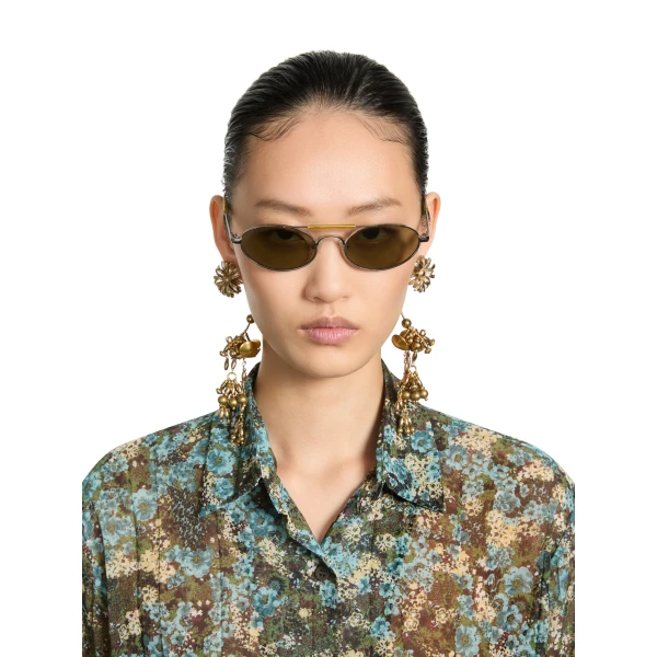 Thin oval sunglasses in Beige - Image 2