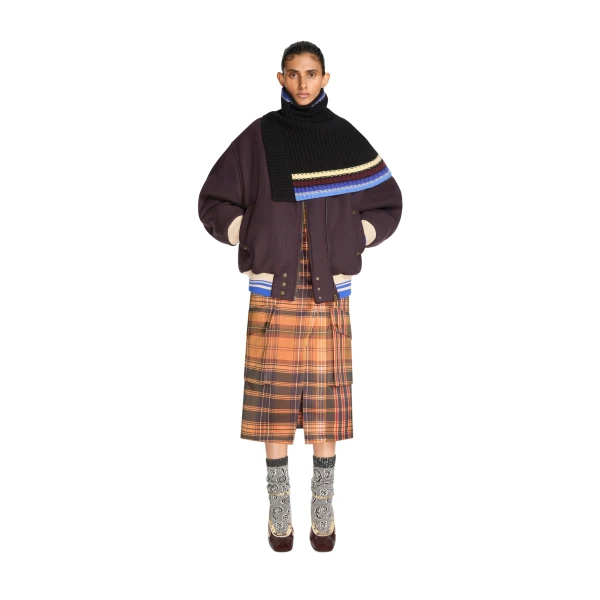 Wool shawl collar in Black - Image 2