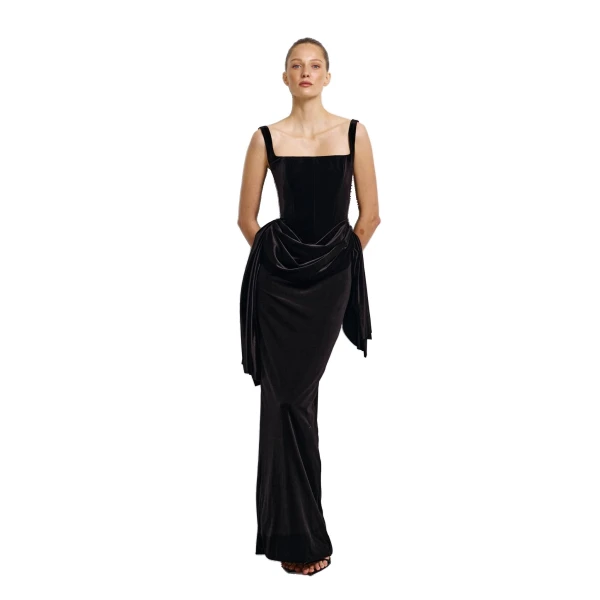 Genevieve Gown in Black