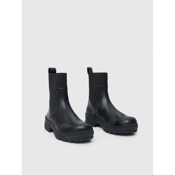 Black ATP Atelier boots