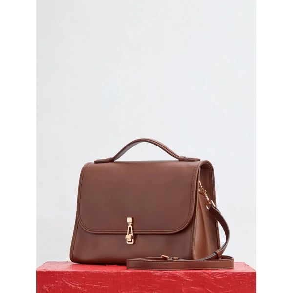 gabriela hearst shoulder & crossbody bags