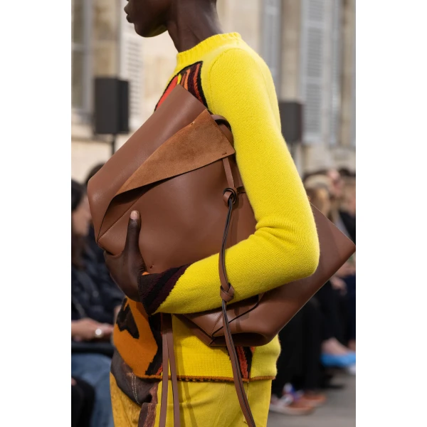 gabriela hearst bag beige