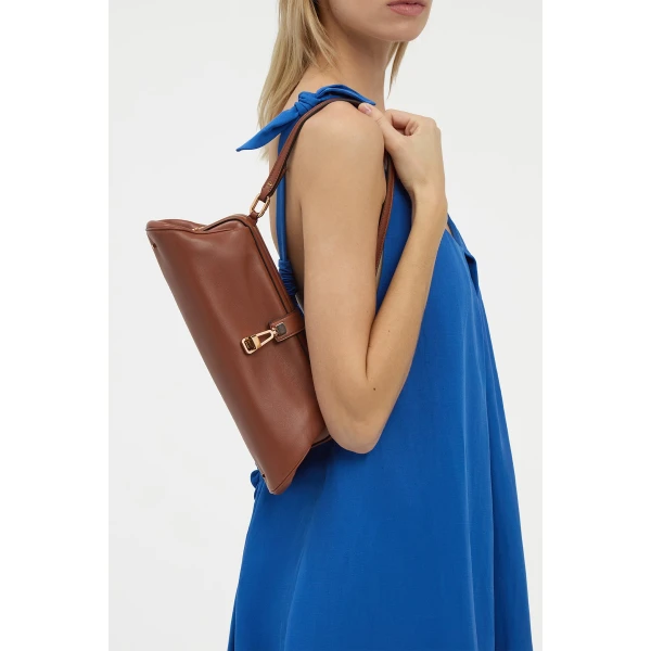 gabriela hearst clutch beige