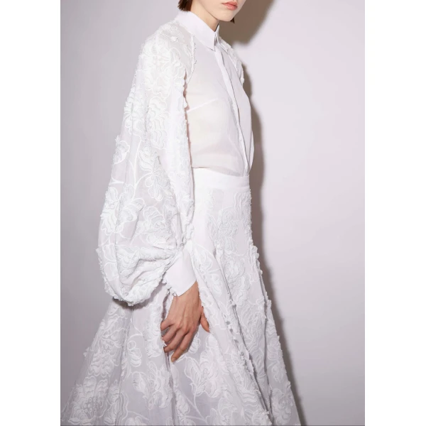 Fernanda Shirt in White Embroidered Cotton - Image 4