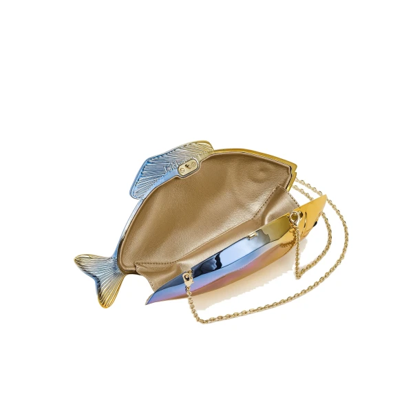 JW PEI Fish clutch another angle