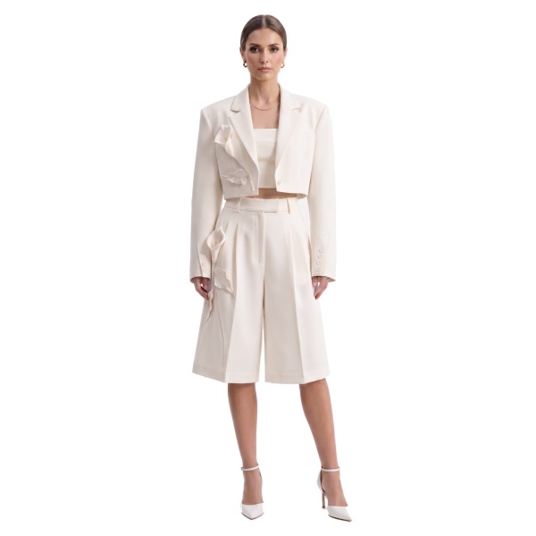 JW PEI Floral Appliqué Cropped Blazer