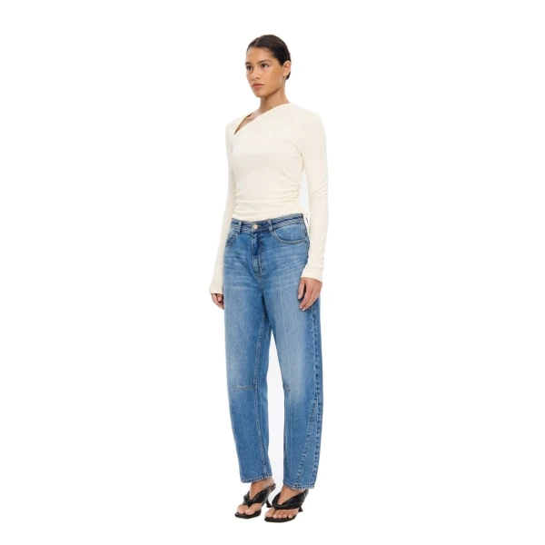 KIVARI Annika Jersey Top in Cream, view 3