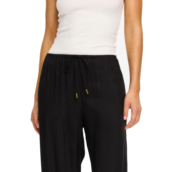 KIVARI Blythe Pant in Black, view 6