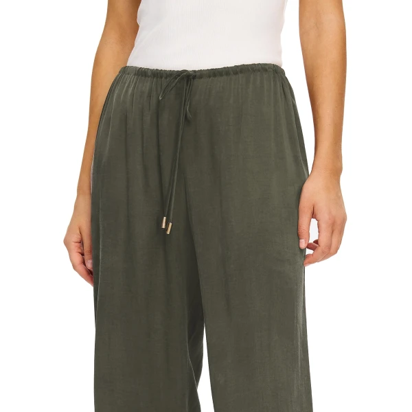 KIVARI Blythe Pant in Dark Green, view 5
