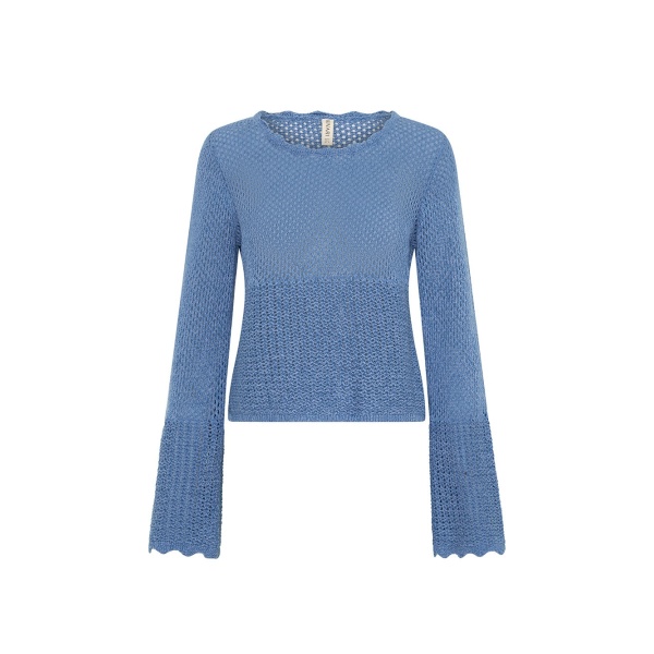 KIVARI Daisy Top in Blue