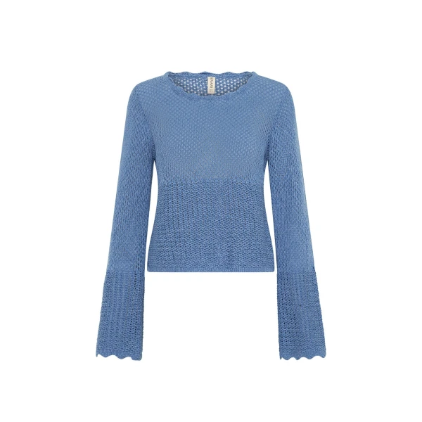 Daisy Top in Blue