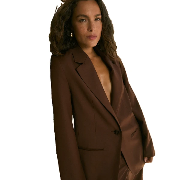 KIVARI Delany Blazer in Chocolate, view 3