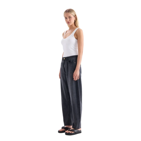 KIVARI Dylan Barrel Jean in Black, view 3