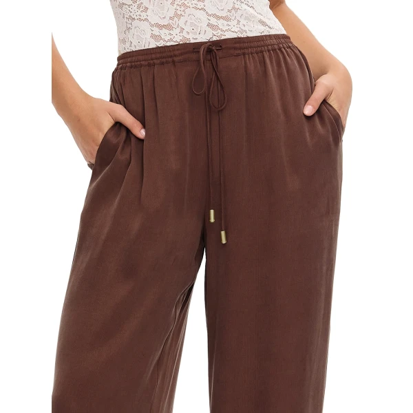 KIVARI Jaxon Balloon Pant in Chocolate, view 6